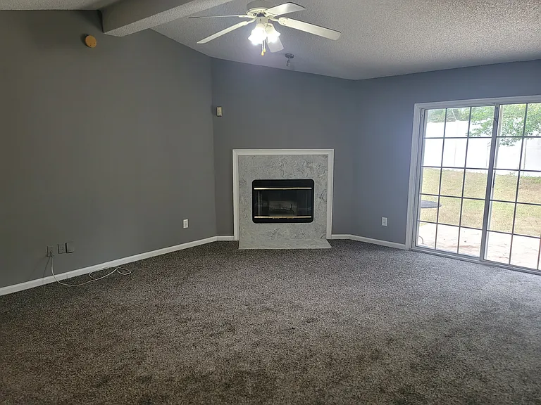 8361 Rocky Creek Dr — Photo 13