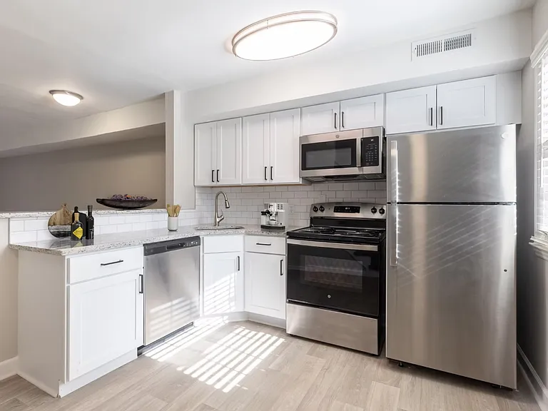93 Kensington Dr #236 — Photo 10