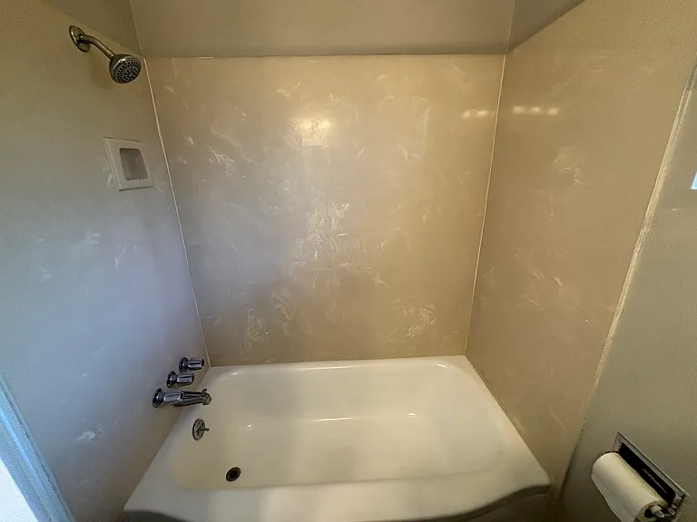 614 J St — Photo 11