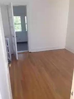 3rd image of 5407 S Drexel Ave #2