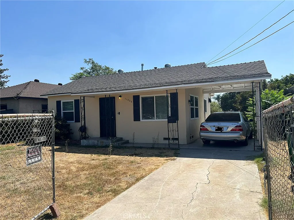 2 bed, 672 sqft, $2,500 — Photo 1