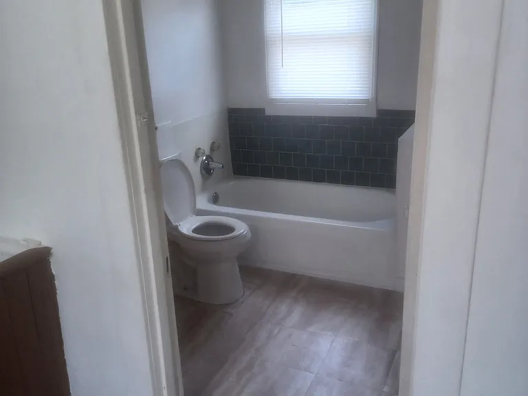 1522 Dumesnil St — Photo 7