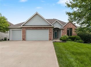 9520 N Laurel Ave, Kansas City, MO 64157