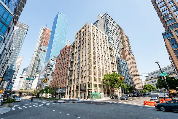 Rented by Nooklyn NYC LLC | media 17