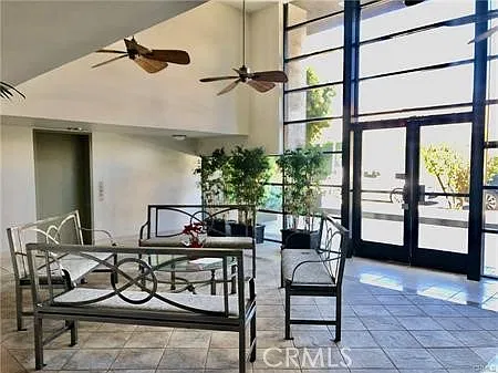 2 bed, 1080 sqft, $3,450 — Photo 3