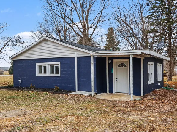 17022 Hull St, Constantine, MI 49042