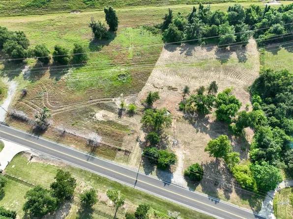 5758 N Luther Rd, Harrah, OK 73045