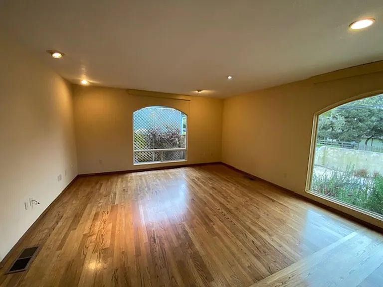 835 Seventeen Mile Dr — Photo 8