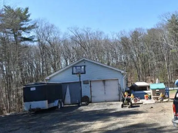 1247 Koch Rd, Kunkletown, PA 18058