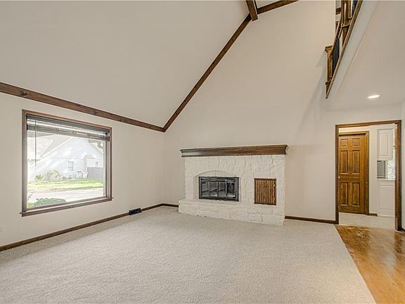 4th image of 6655 Oak Ridge Dr