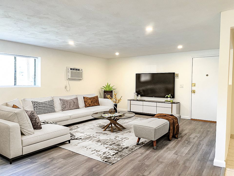 1st image of 989 Atwood Ave #104