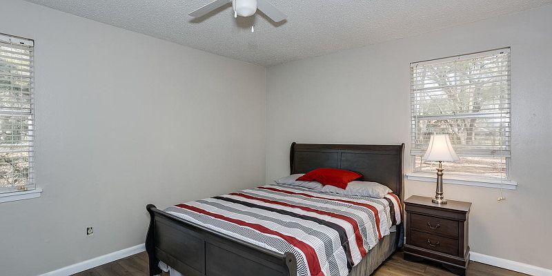 1st image of 506 Waycross Ave #3