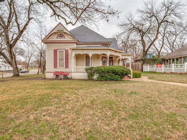 912 W Main St, Waxahachie, TX 75165