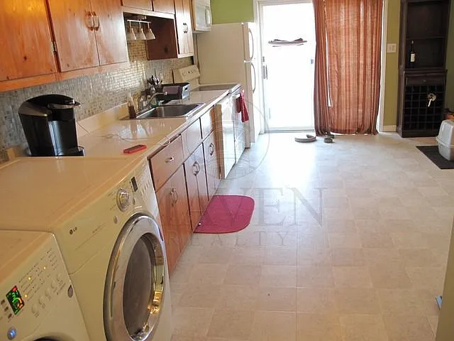 410 Main St #3 — Photo 7