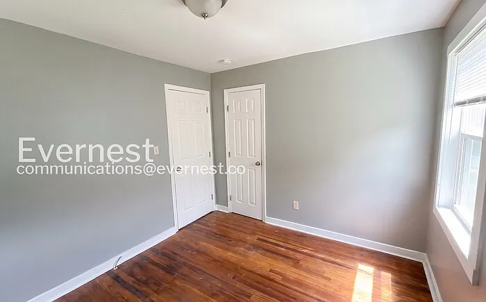 516 Athens Ct — Photo 10