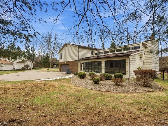 3rd image of 807 51st St