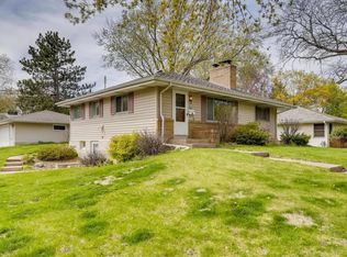 4001 Maryland Ave N, New Hope, MN 55427