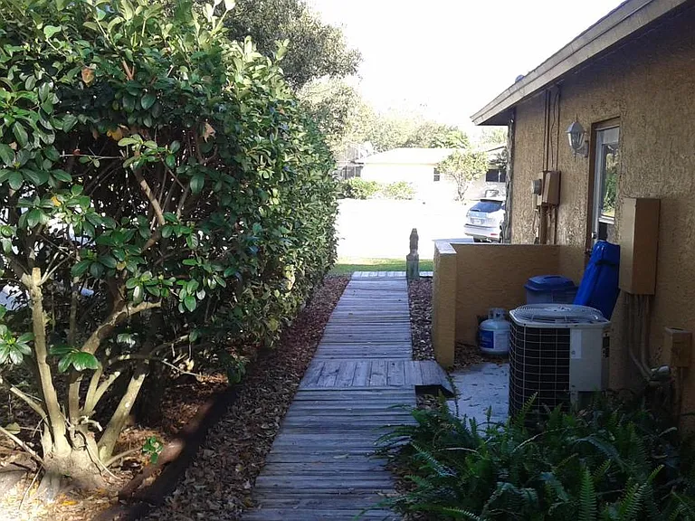 9819 Lema Ct — Photo 15