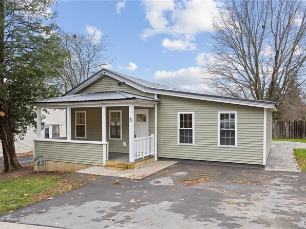 5 N Division St, Oswego, NY 13126