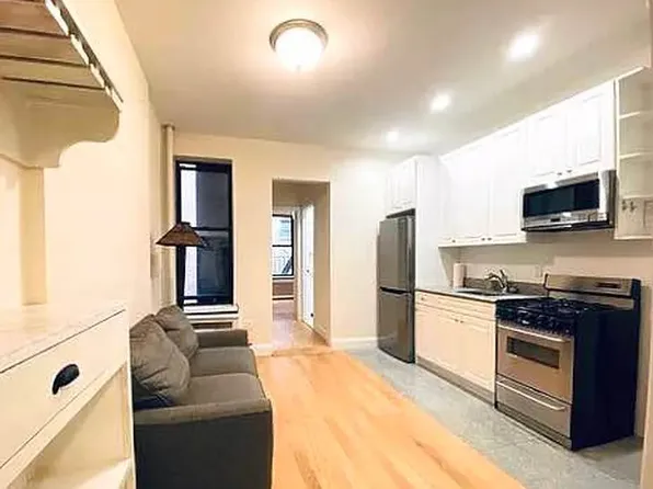 485 Columbus Avenue image 1 of 5