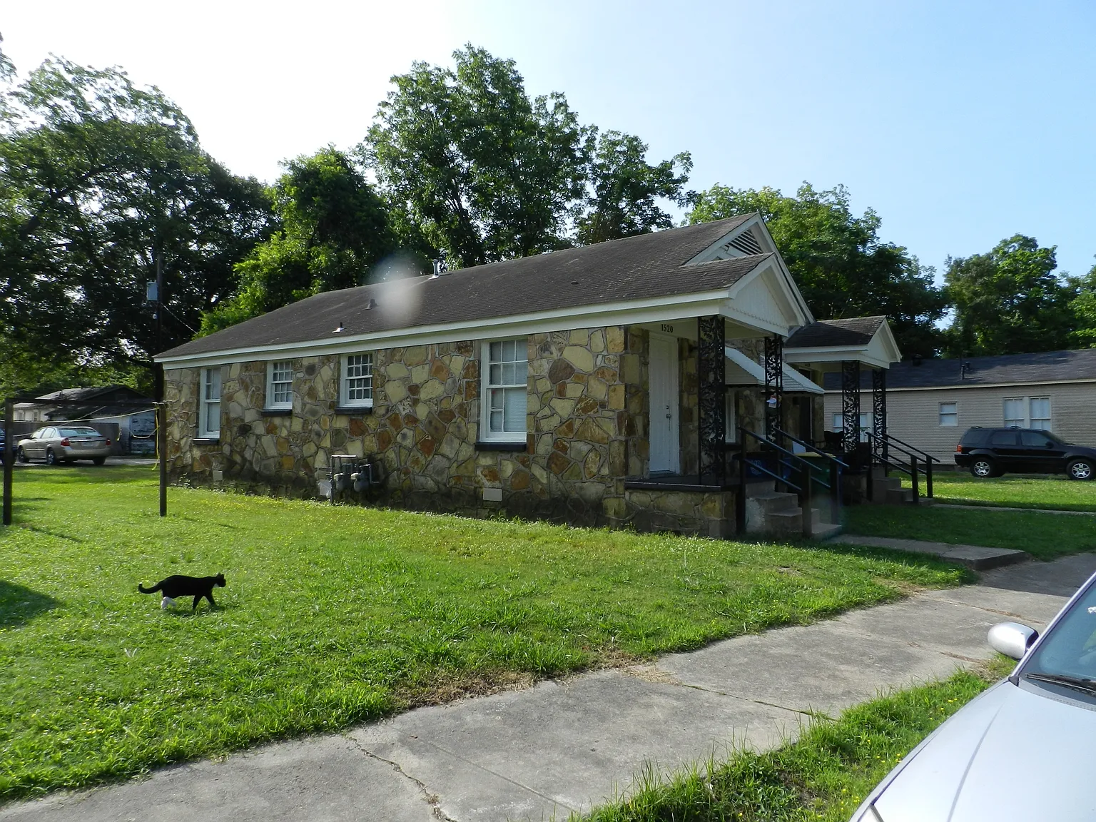 1520 Chandler - 1520... — Photo 2