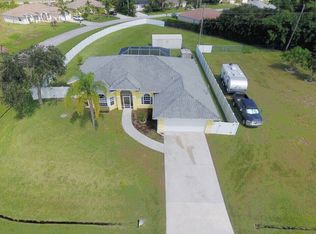 2061 SE North Blackwell Dr, Port Saint Lucie, FL 34952