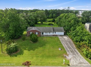 3605 Plantation Rd, Morehead City, NC 28557