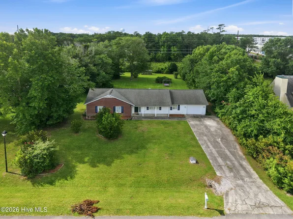 3605 Plantation Road, Morehead City, NC 28557