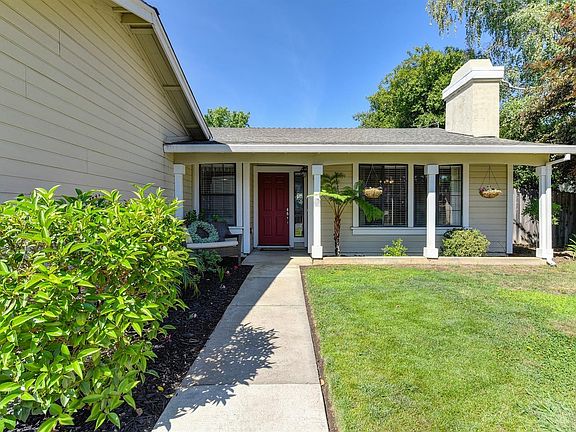 2nd image of 805 Cordwell Cir