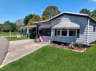 1073 Rainbow Cir, Eustis, FL 32726