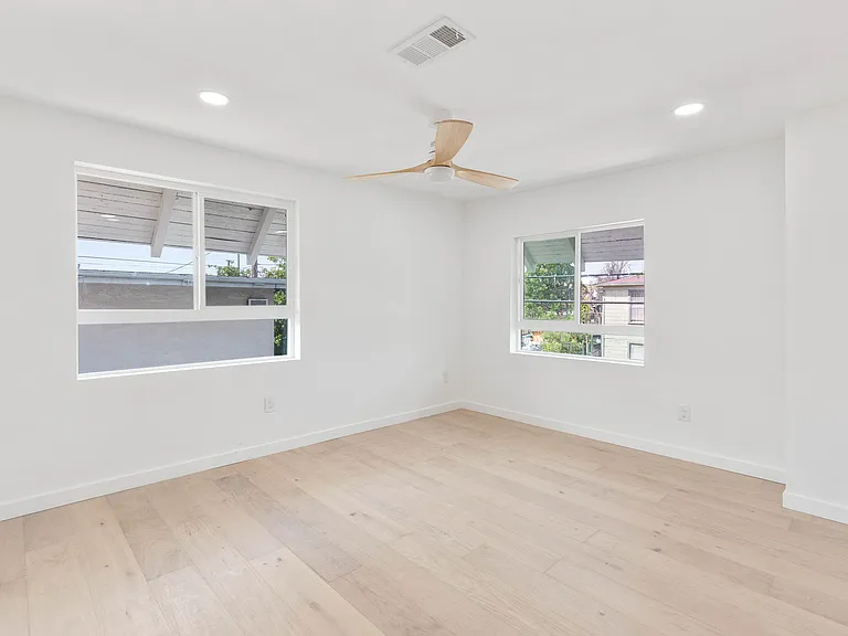 1766 W 25th St #2 — Photo 18
