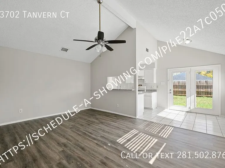 13702 Tanvern Ct — Photo 2