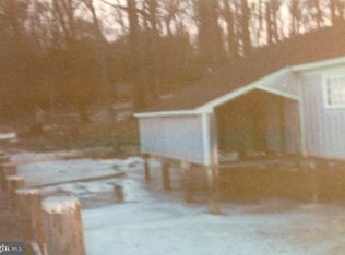 3900 Calawasse Rd, Edgewater, MD 21037