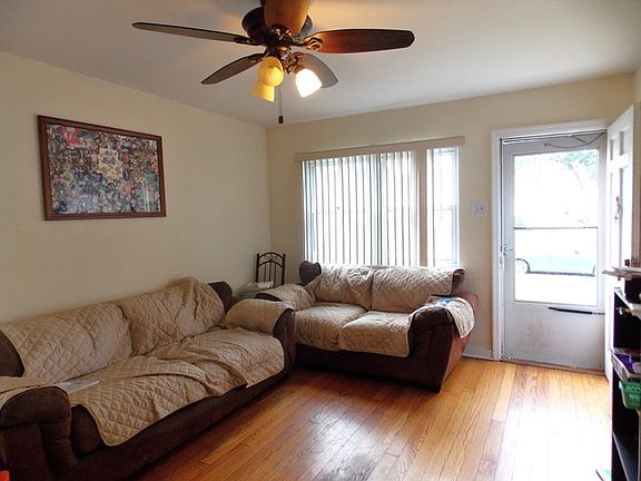 4th image of 2710 Hawthorne St