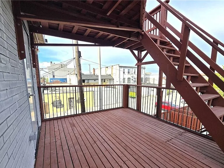 300 Balmoral Ave N #2 — Photo 14