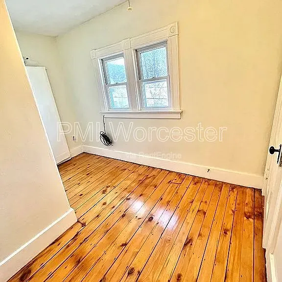 28 Wayne St — Photo 11