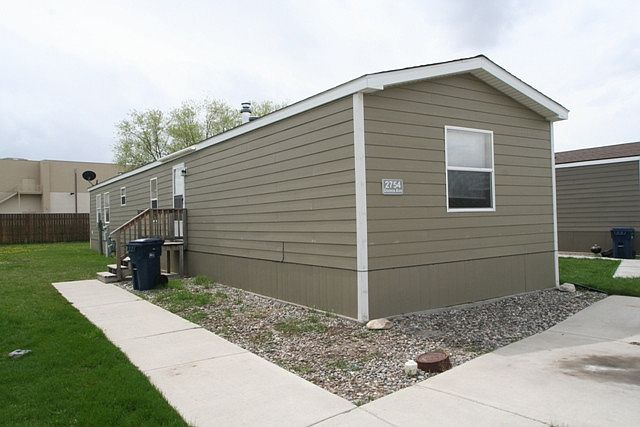 1st image of 2754 Donna Ave