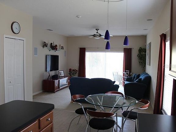 4th image of 9638 Heron Pointe Dr