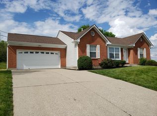 1904 Swan Cir, Hebron, KY 41048