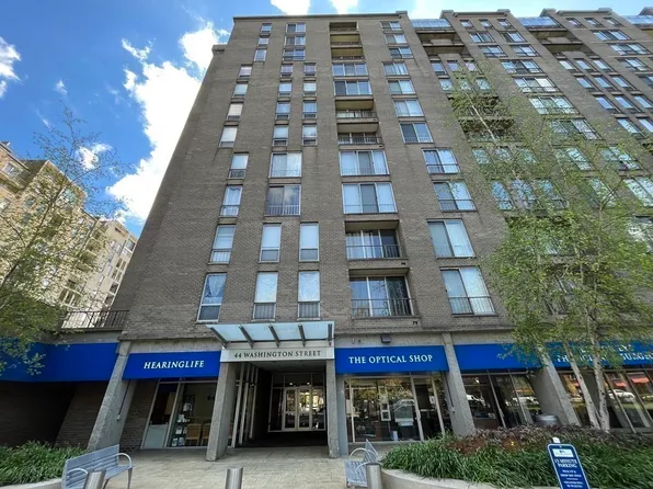 44 Washington St APT 508, Brookline, MA 02445