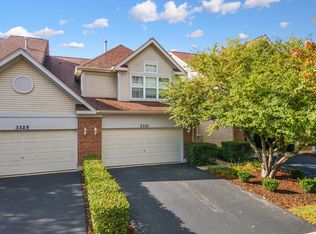 3331 Saint Michel Ct, Saint Charles, IL 60175