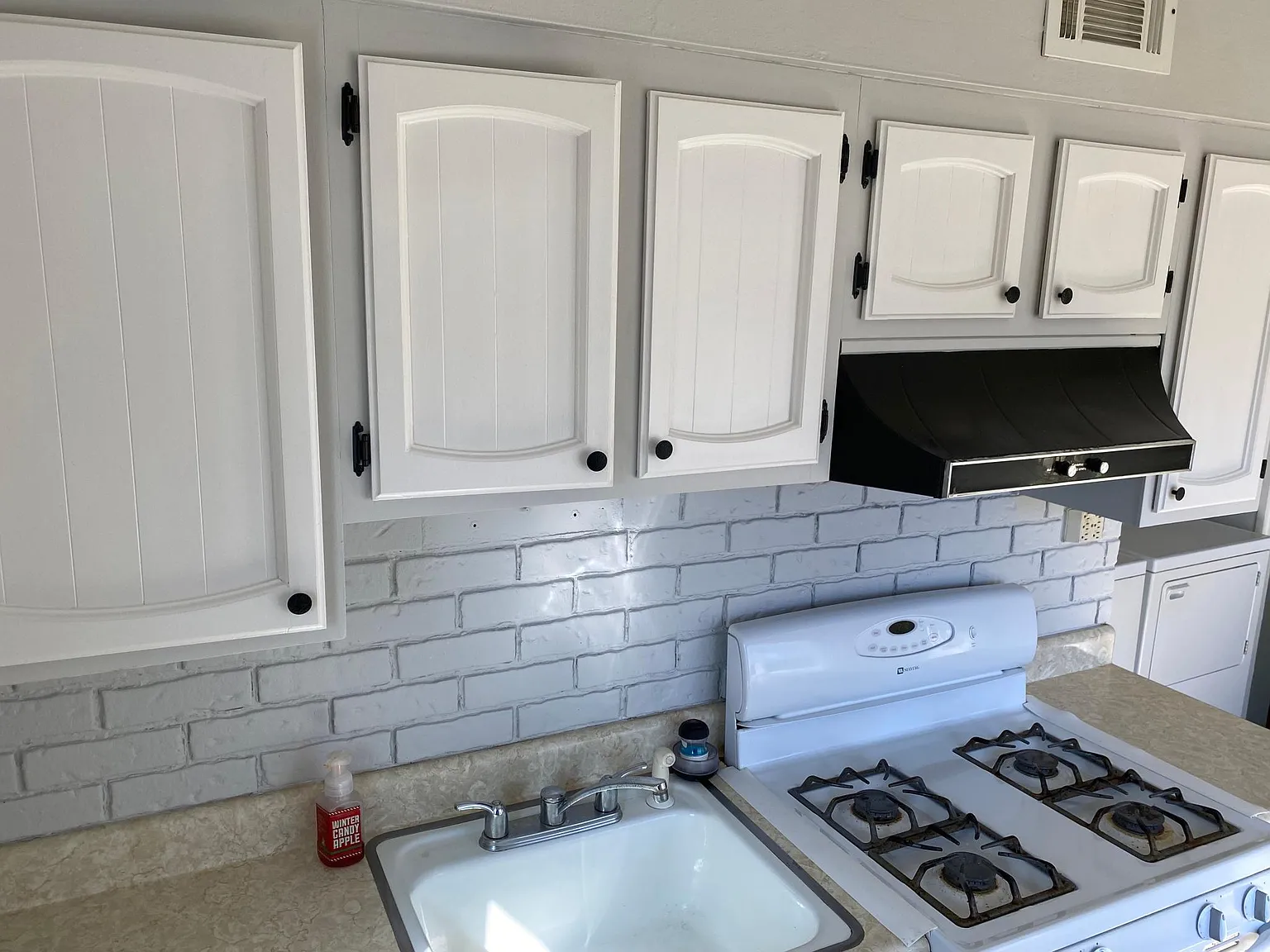 2 bed, 772 sqft, $1,345 — Photo 4