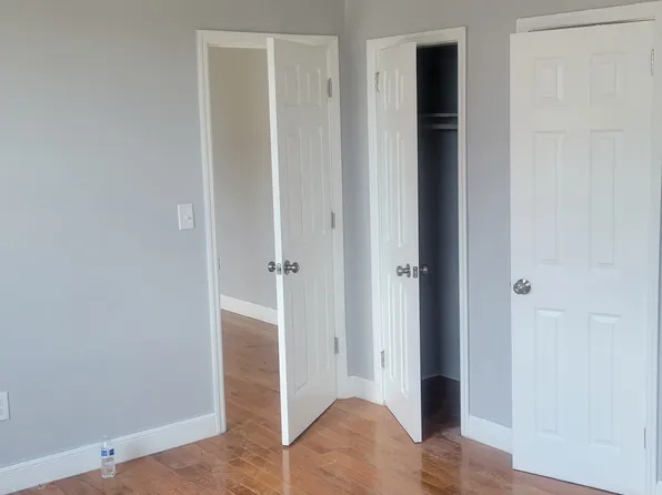 166 Summit Avenue image 7 of 40