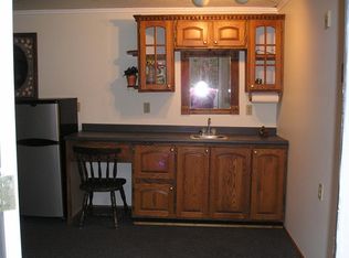 661 Laurel Dr, Tobyhanna, PA 18466