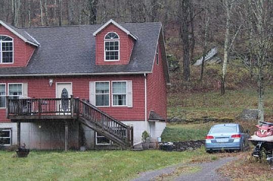 3rd image of 350 Crest Dr