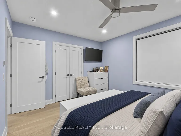 10 Sylla Ave — Photo 19