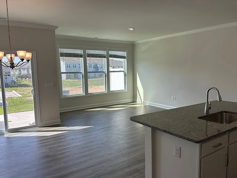 377 Creekview Rd — Photo 19