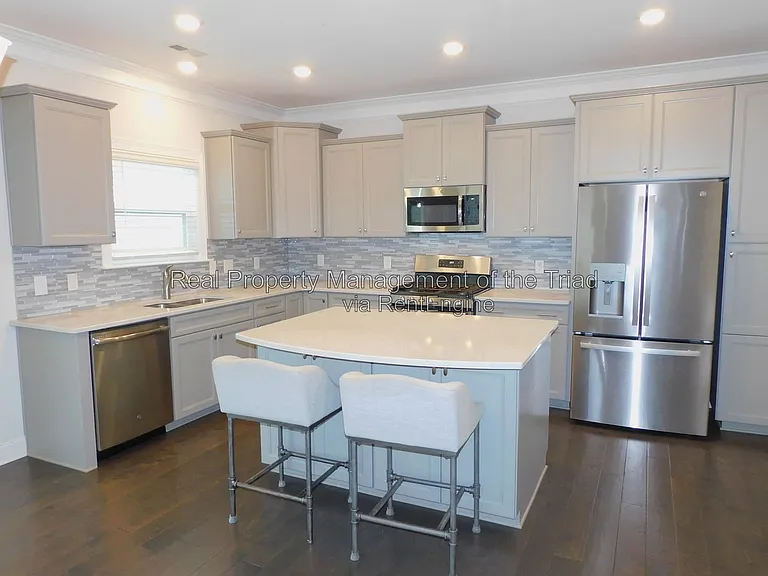 6417 Bluestone Park Dr — Photo 6
