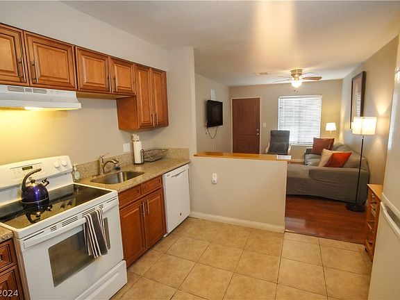 5th image of 3948 Palos Verdes St