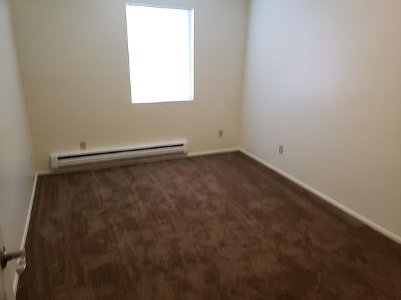 5th image of 450 J St